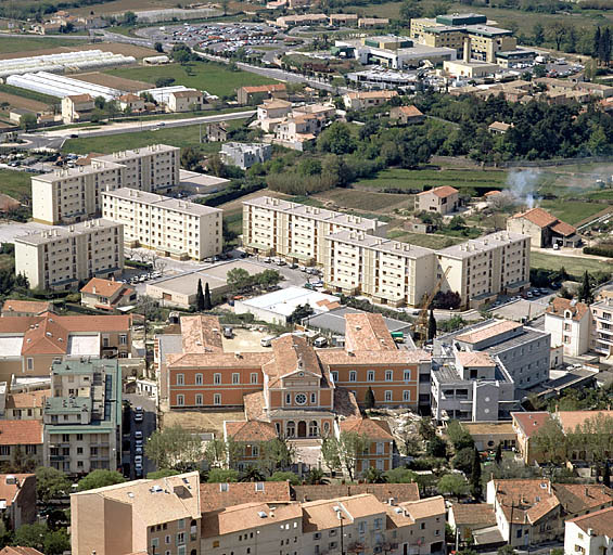 037b Hôpital dit Hôtel Dieu vue aérienne
