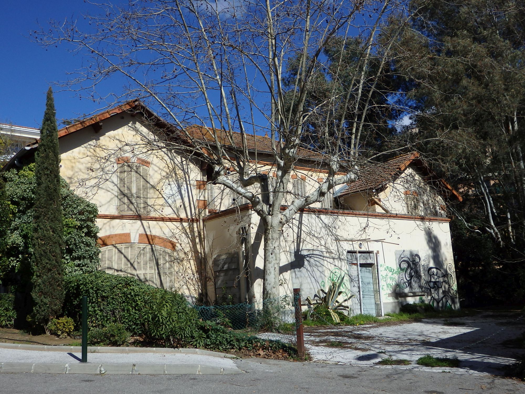 045 marie des lions écuries